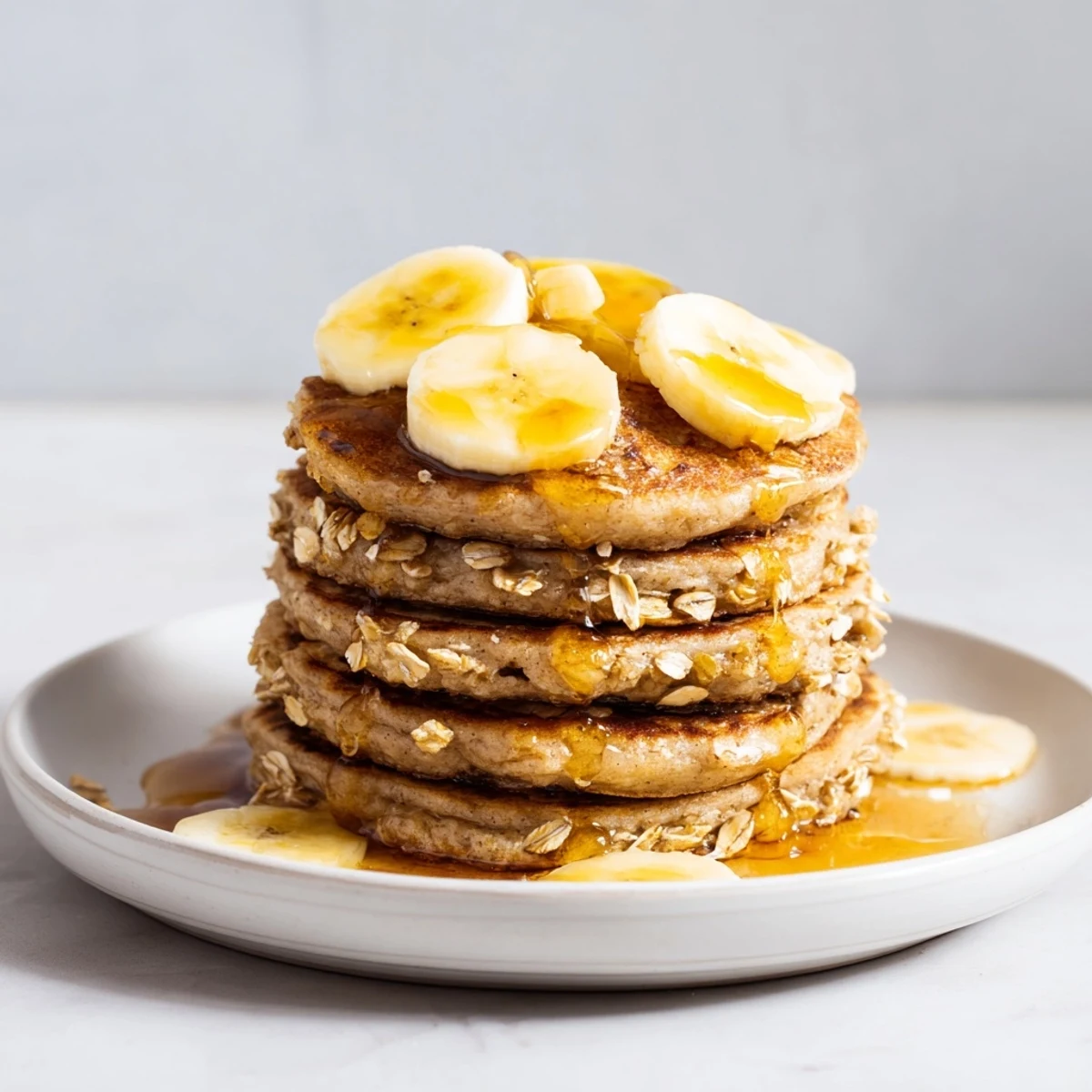Banana Oat Fluffy Pancakes